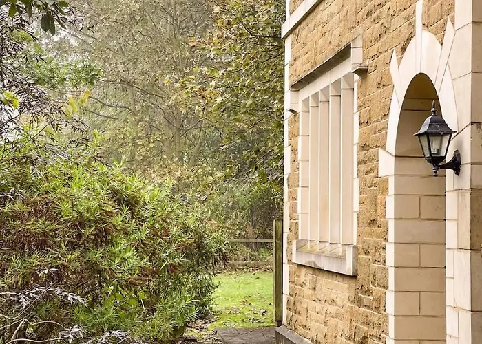 Apartment Private 2-bed Duplex Near Headingly W Parking