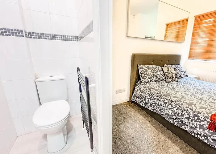 Private 2-bed Duplex Near Headingly W Parking *