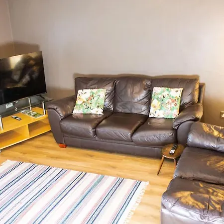 Stylish 2-Bed Duplex In Headingley, Leeds - Free Parking Leeds (West Yorkshire)